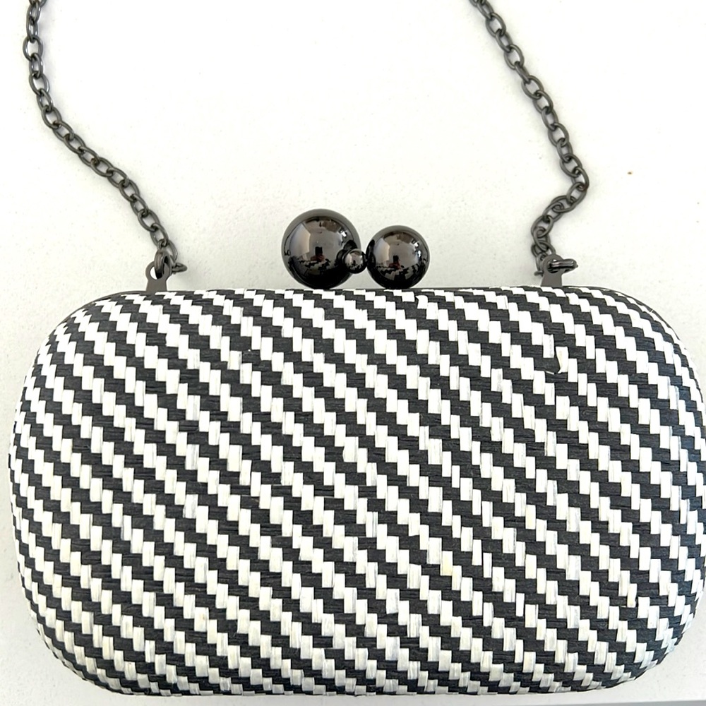 Straw clutch